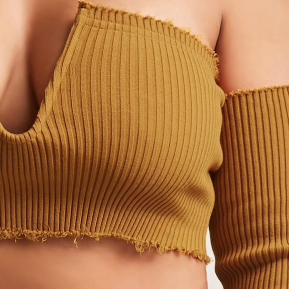 F21+ Ribbed Crop Top - Picture 3 of 4